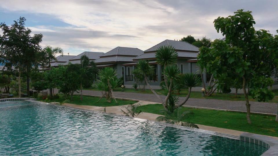 Kp Mountain Beach Pran Buri Zewnętrze zdjęcie