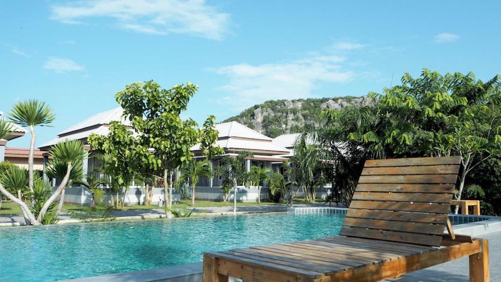 Kp Mountain Beach Pran Buri Zewnętrze zdjęcie