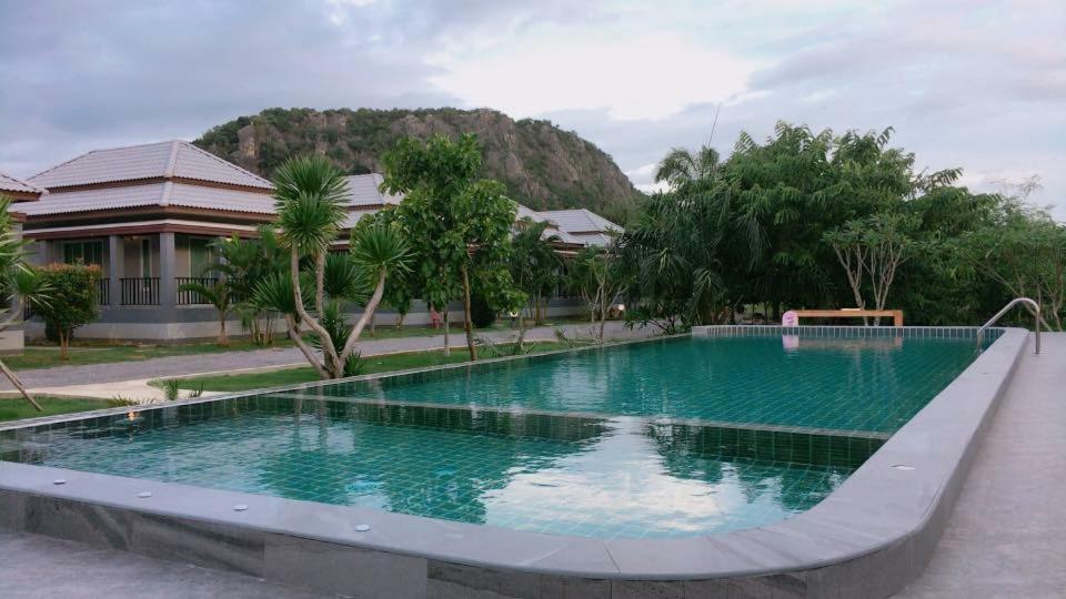 Kp Mountain Beach Pran Buri Zewnętrze zdjęcie